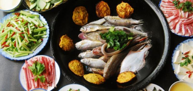 卢小鱼酸菜啵啵鱼加盟