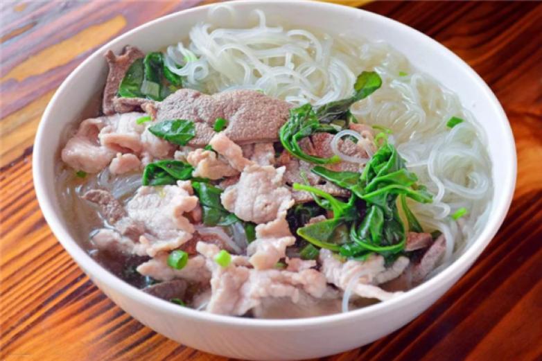 越鲜越南牛汤粉加盟