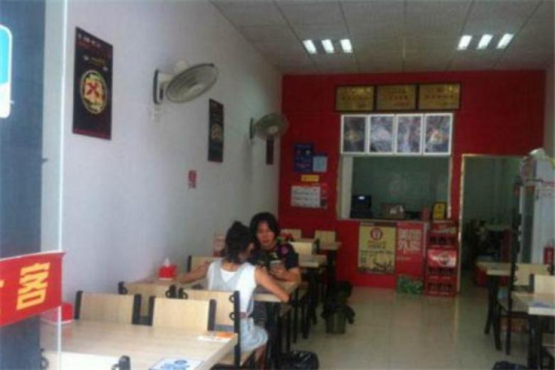 自贡黄焖鸡店加盟