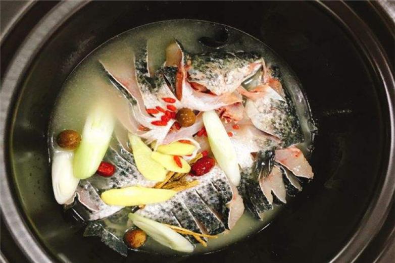 鱼品记石锅鱼加盟