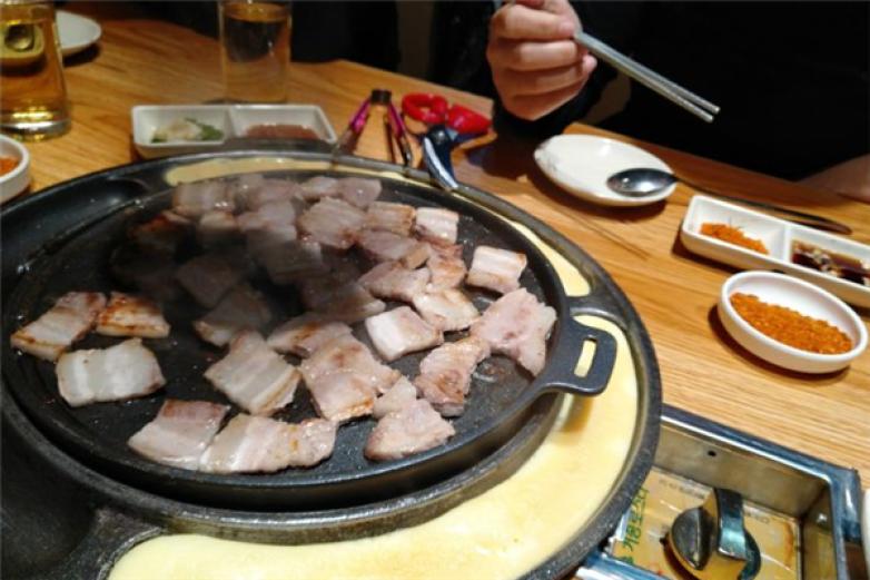 韩棚屋烤肉加盟