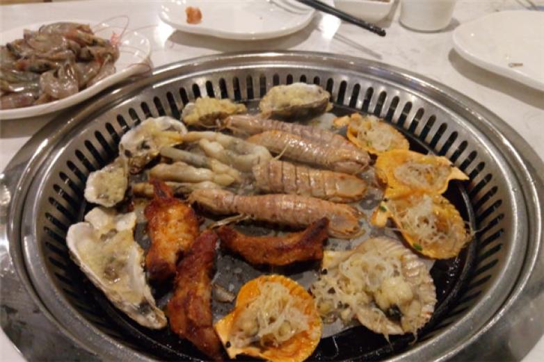 韩式烤肉自助餐厅加盟