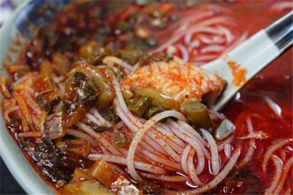 广西酸菜鱼粉餐品种类丰富