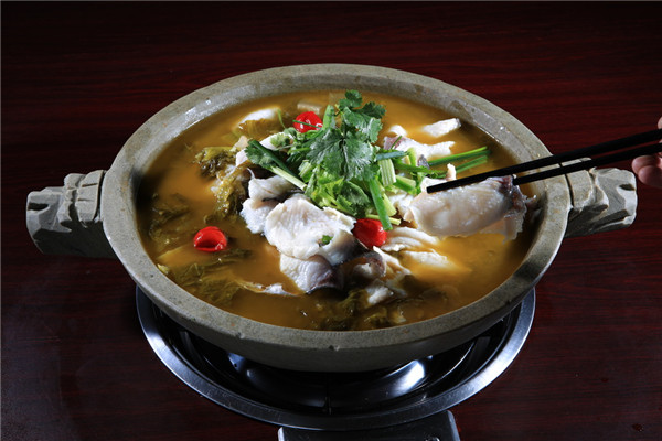 石锅鱼是备受大众喜爱的餐品