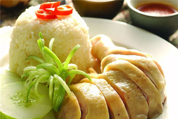 黄焖鸡米饭是备受消费者喜爱的美食