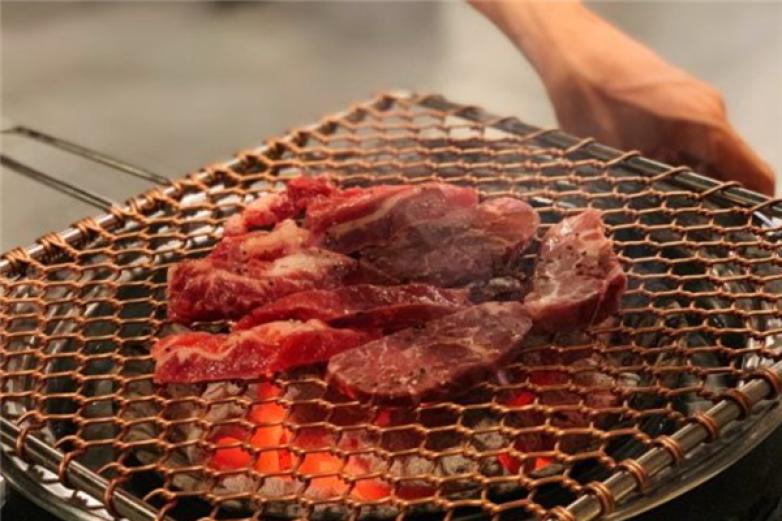 炉火时代韩式烤肉加盟