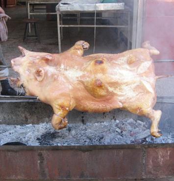 黄金脆皮烤乳猪